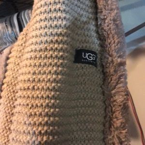 UGG Infinity Scarf